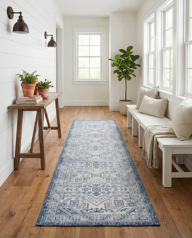Detail image of 2' 7 x 12' Easy-Clean Aztec Indoor / Outdoor Runner Rug