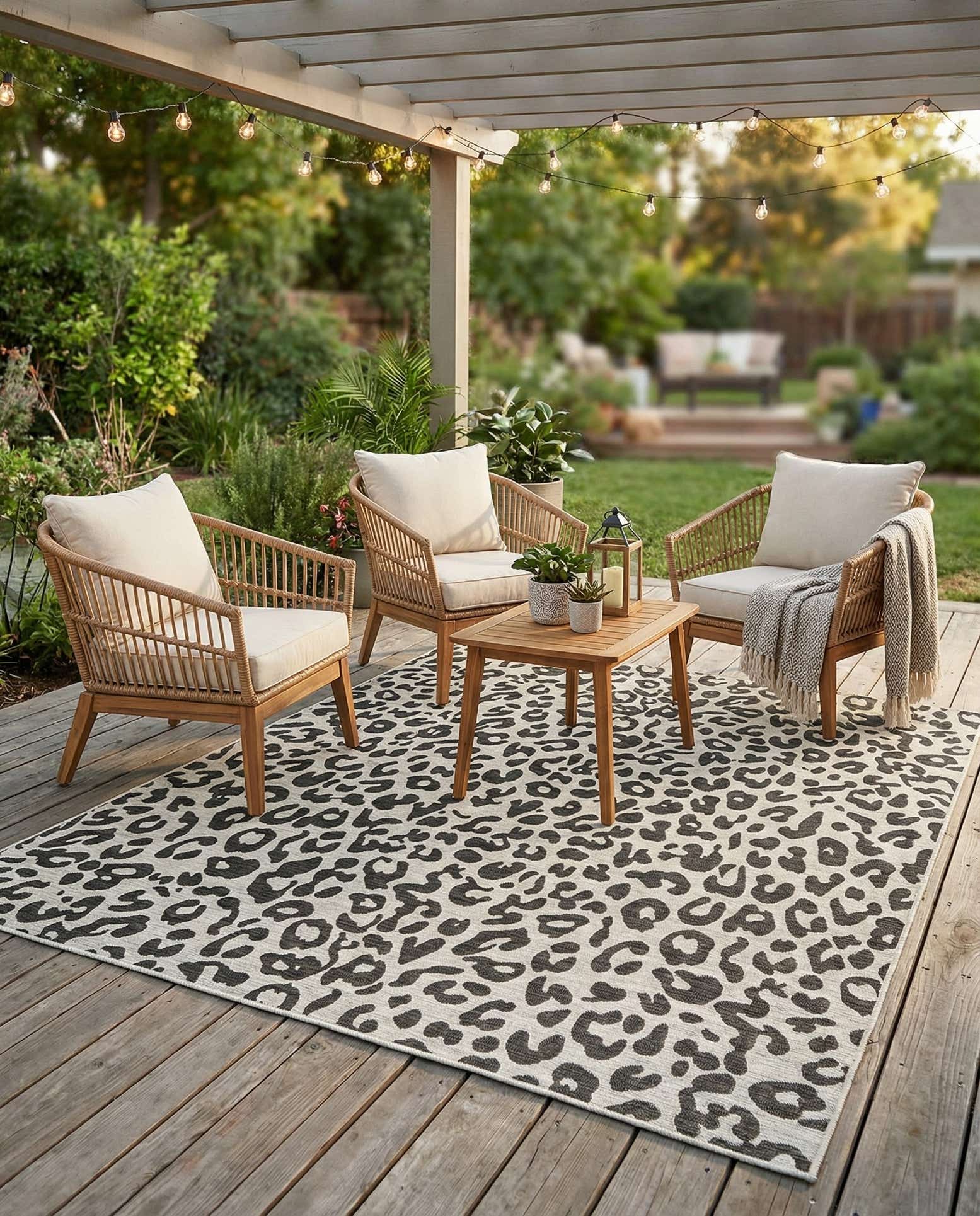 10' 8 x 10' 8 Easy-Clean Safari Indoor / Outdoor Square Rug