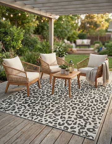 10' 8 x 10' 8 Easy-Clean Safari Indoor / Outdoor Square Rug
