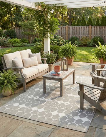 6' x 9' Easy-Clean Lattice Indoor / Outdoor Rug