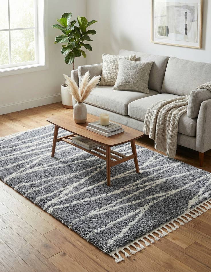 Detail image of  5' 3 x 8' Serenity Shag Rug