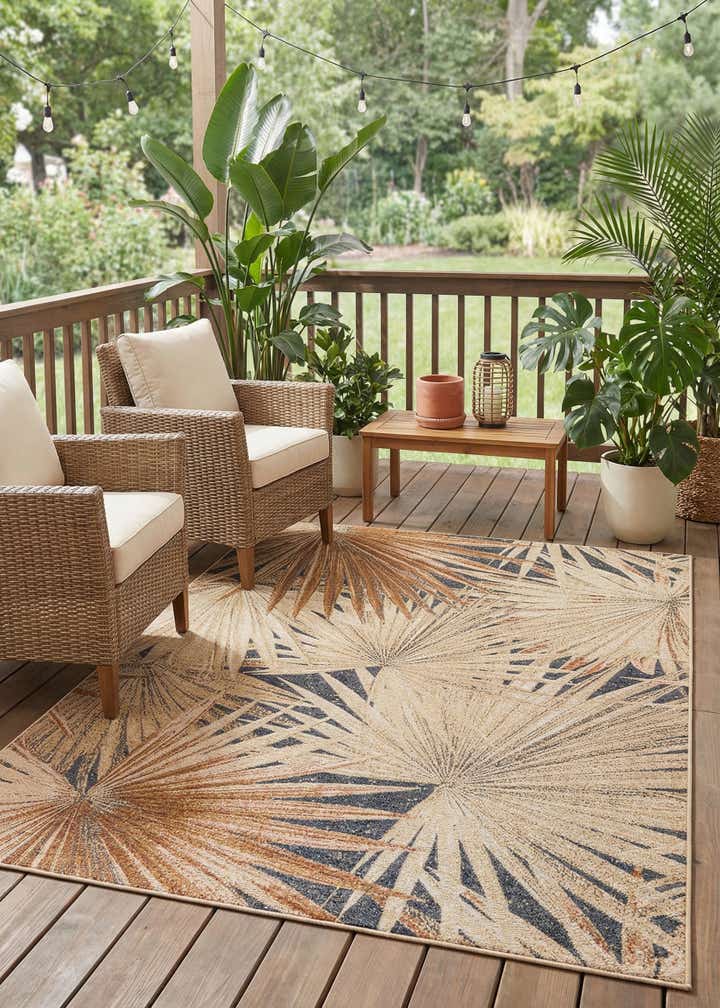 5' x 7' Easy-Clean Botanical Indoor / Outdoor Rug