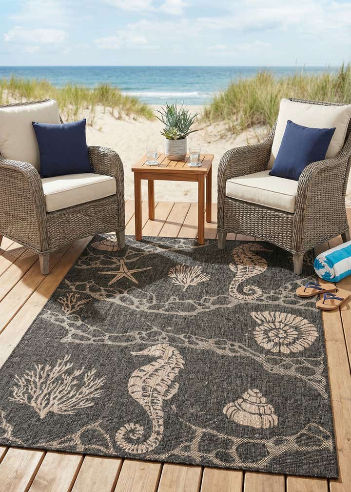 5' 3 x 7' Easy-Clean Coastal Indoor / Outdoor Rug