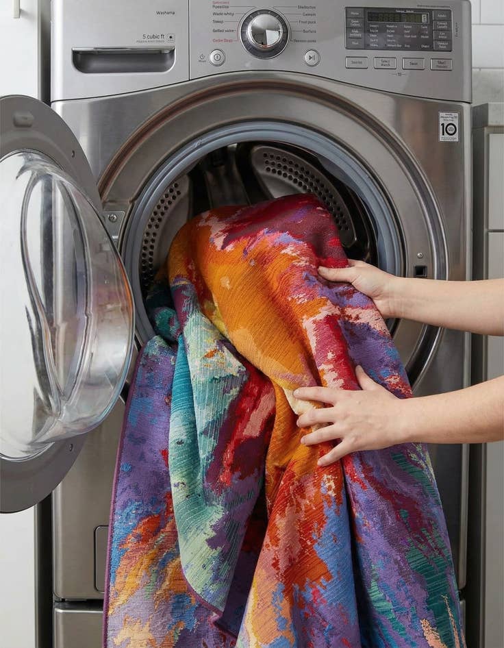 Detail image of 6' x 6'  Washable Modern Indoor / Outdoor Square Rug