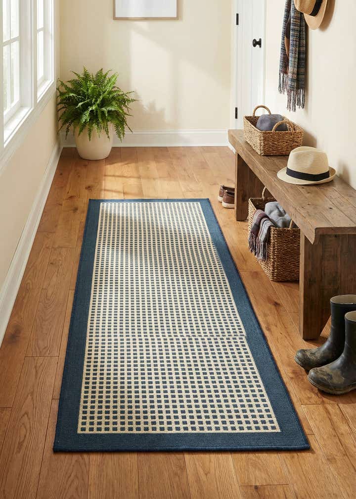2' x 5' Easy-Clean Border Indoor / Outdoor Runner Rug