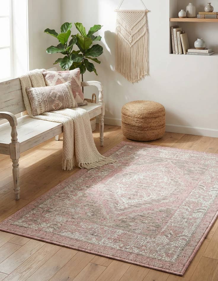 Detail image of 2' x 3'  Washable Traditional Indoor / Outdoor Rug