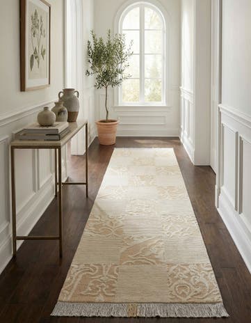 2' 7 x 9' 10 Darya Runner Rug