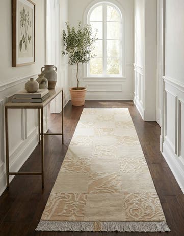 2' 7 x 9' 10 Darya Runner Rug