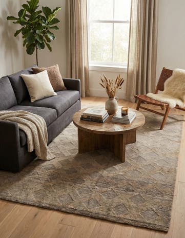 6' 1 x 8' Hand Knotted Moroccan Wool Rug