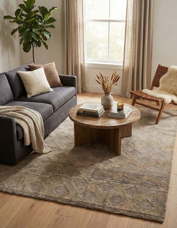 6' 1 x 8' Hand Knotted Moroccan Wool Rug