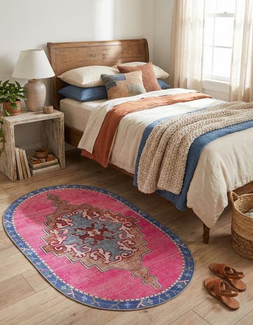 2' x 3' Washable Timeless Oval Rug