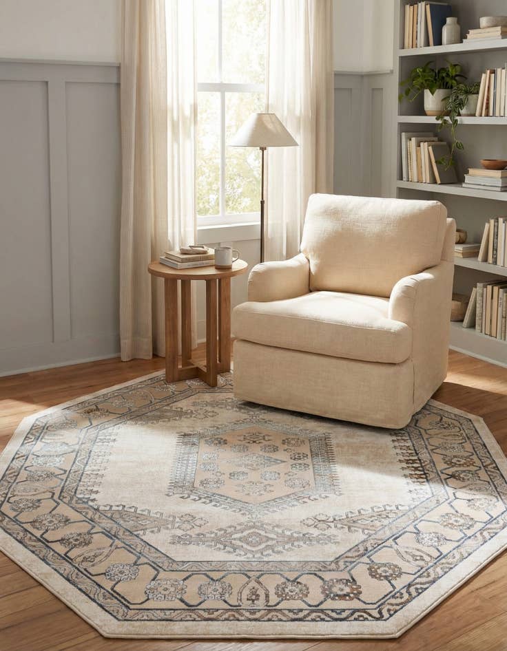 Detail image of 7' 10 x 7' 10 Highbury Octagon Rug