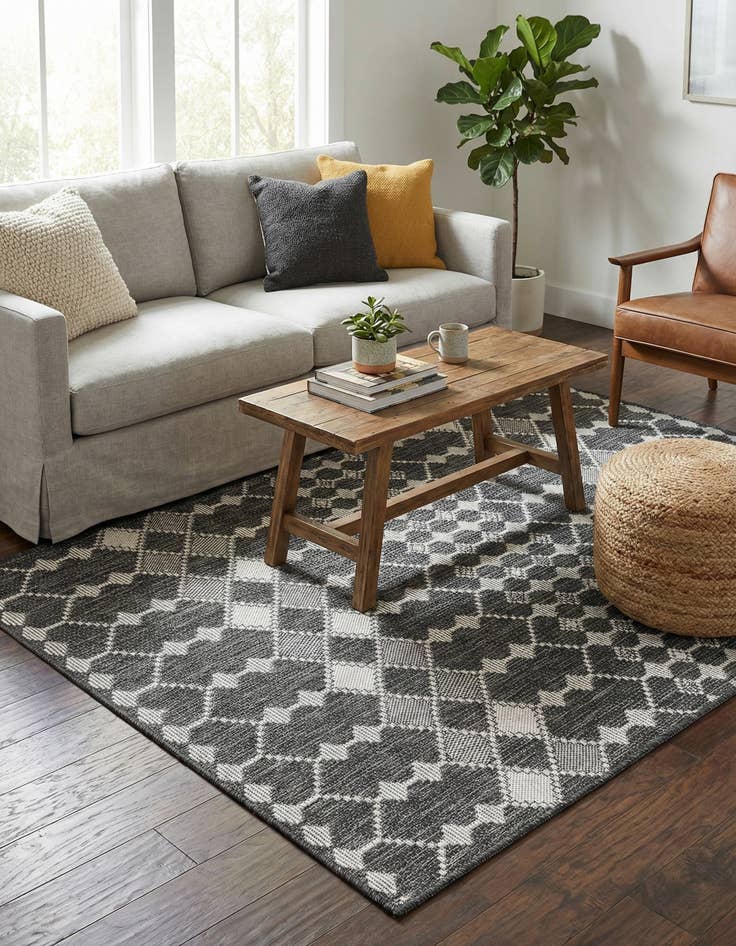 Detail image of 4' x 6'  Washable Trellis Indoor / Outdoor Rug