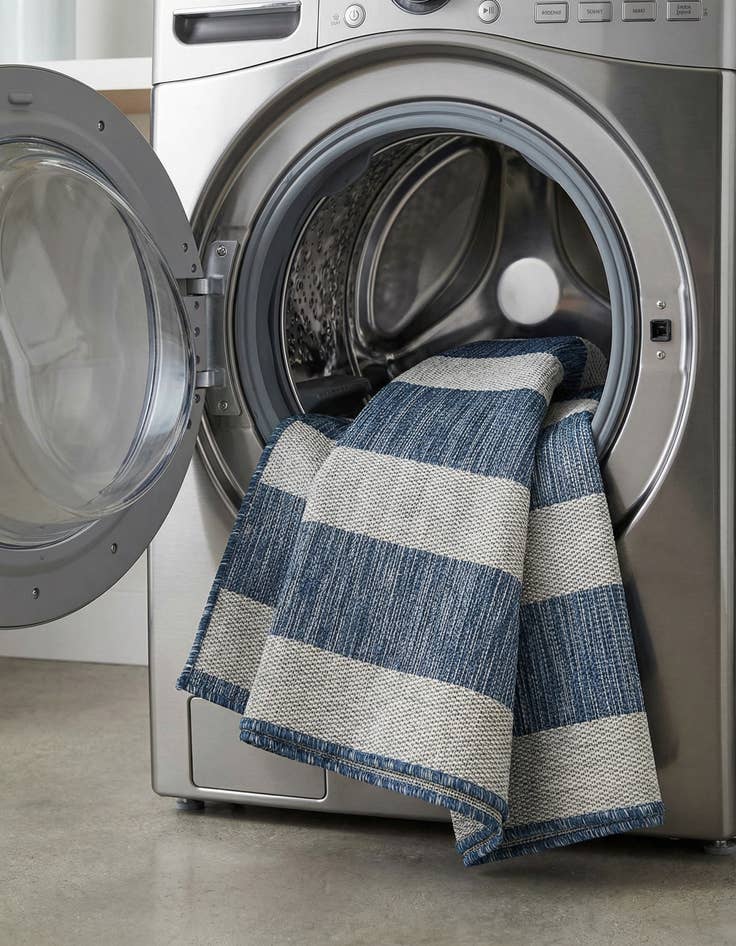 Detail image of  5' 3 x 5' 3  Washable Ribbon Indoor / Outdoor Square Rug