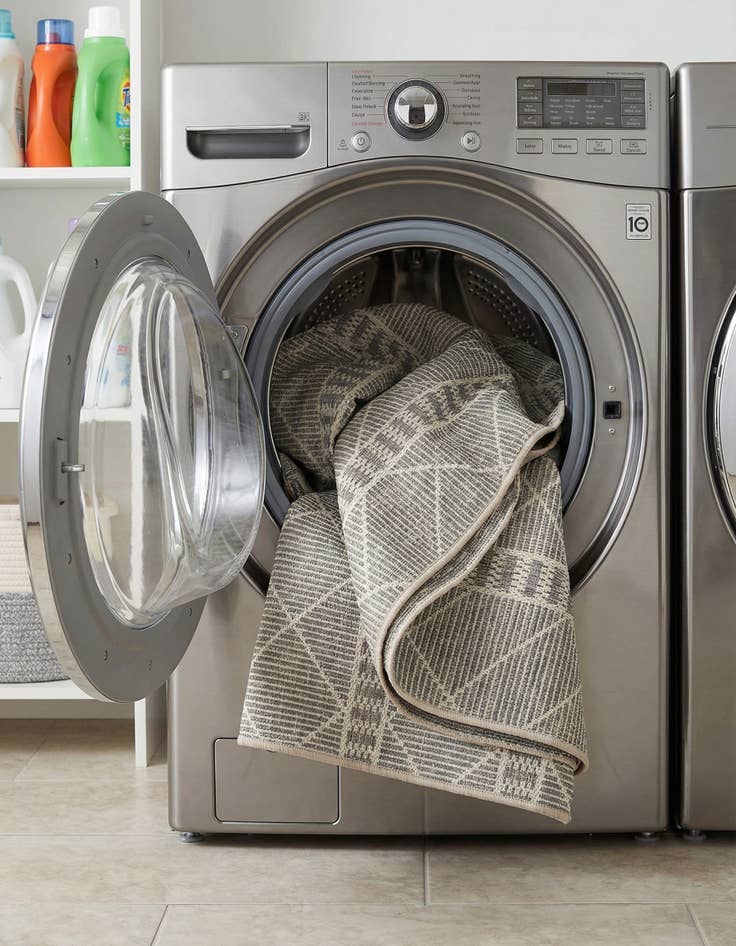 Detail image of 6' x 6'  Washable Trellis Indoor / Outdoor Square Rug