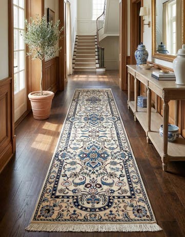 1' 7 x 9' 7 Hand Knotted Nain Rug