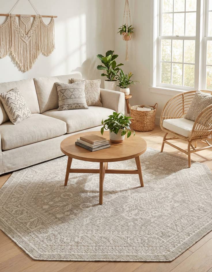 Detail image of 5' 3 x 5' 3  Washable Aztec Indoor / Outdoor Octagon Rug