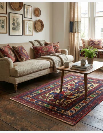 2' 11 x 4' 3 Hand Knotted Sumak Wool Rug