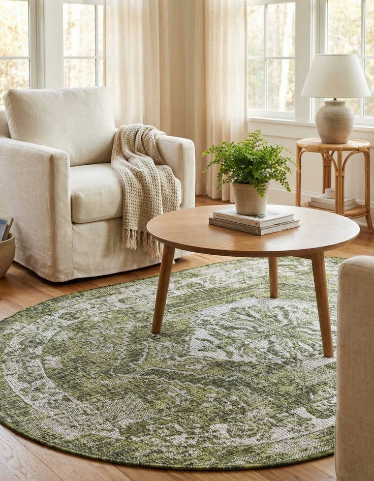 Detail image of 3' x 5' 3  Washable Traditional Indoor / Outdoor Oval Rug