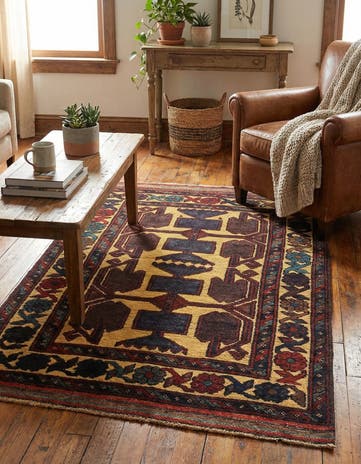 2' 10 x 4' 4 Hand Knotted Sumak Wool Rug