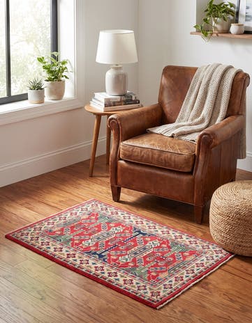 2' 7 x 4' 2 Hand Knotted Kazak Rug
