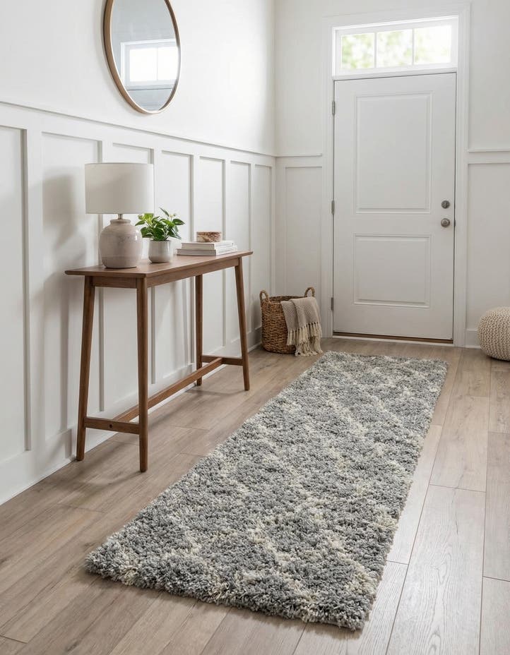 2' x 6' Lattice Shag Runner Rug