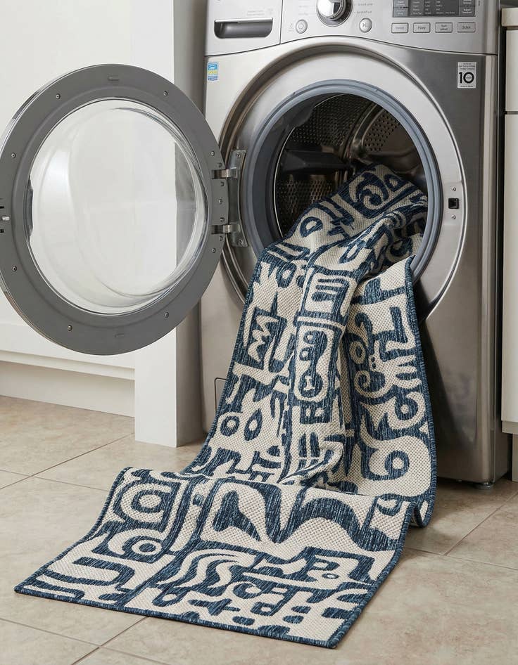 Detail image of  2' 7 x 12'  Washable Modern Indoor / Outdoor Runner Rug