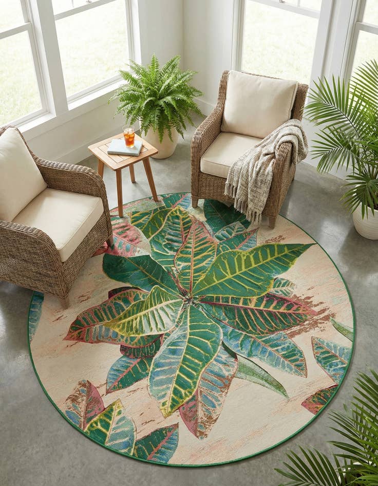 Detail image of 7' 10 x 7' 10 Easy-Clean Botanical Indoor / Outdoor Round Rug