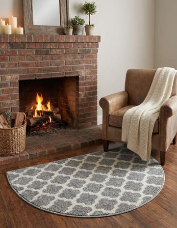 2' 2 x 3' 7 Lattice Hearth Rug
