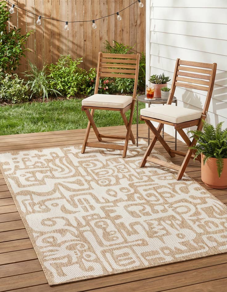 Detail image of 4' x 6'  Washable Modern Indoor / Outdoor Rug