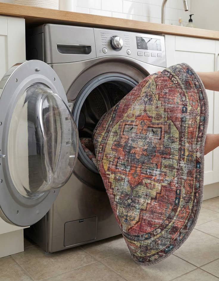 Detail image of 5' 3 x 8'  Washable Maahru Oval Rug