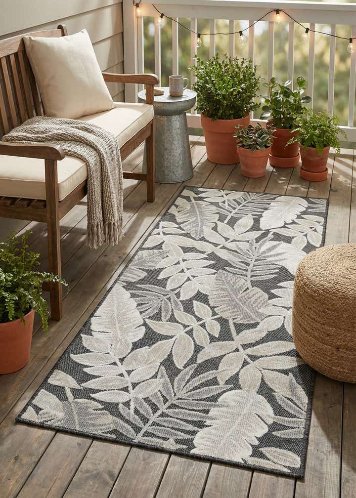 2' 2 x 5' 3 Easy-Clean Botanical Indoor / Outdoor Runner Rug