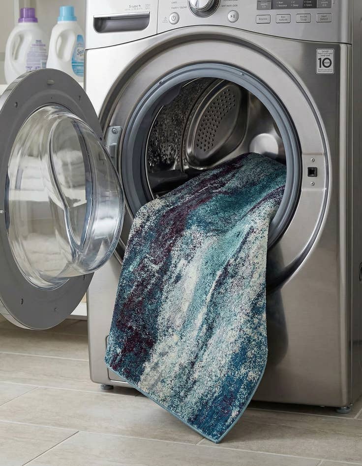 Detail image of 5' x 8'  Washable Barcelona Rug