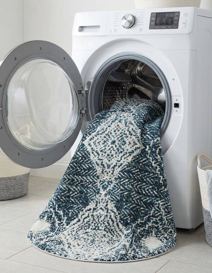 Detail image of 7' 10 x 7' 10 Kamala Washable Round Rug