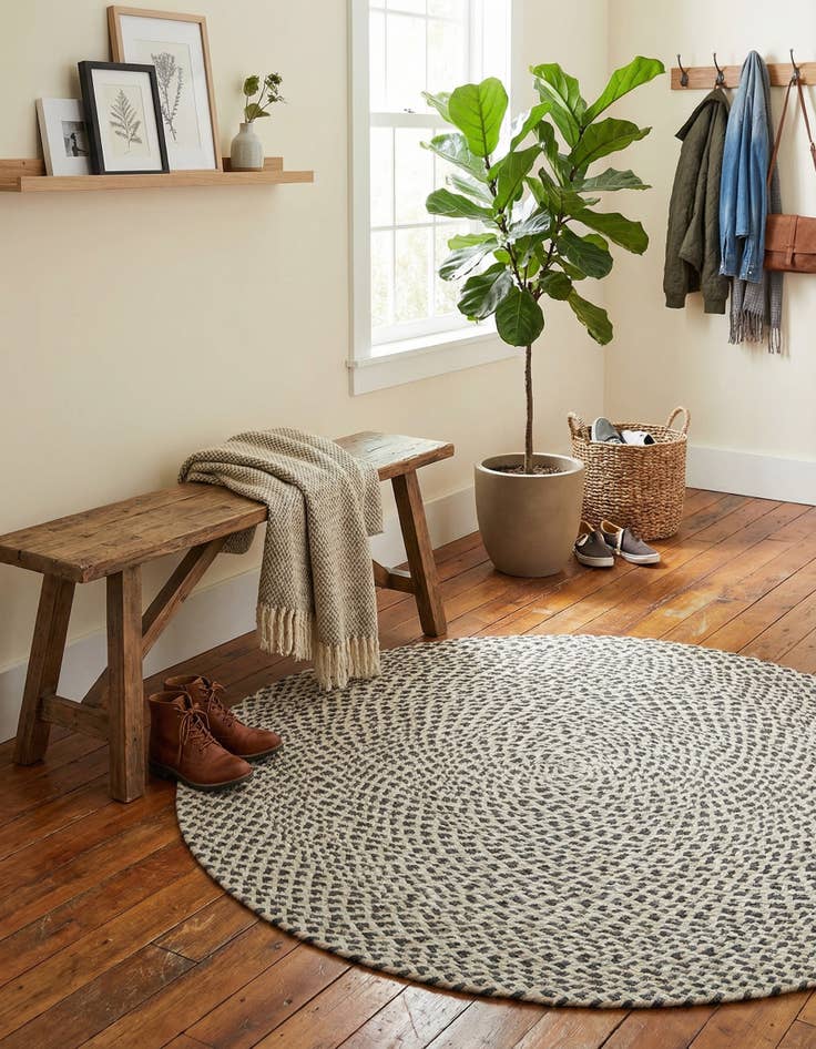 Detail image of 3' 1 x 3' 1  Hand Tweed Braided Jute Round Rug