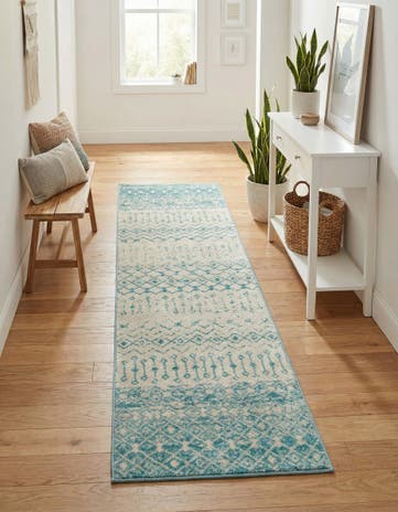 2' 7 x 10' Moroccan Trellis Runner Rug