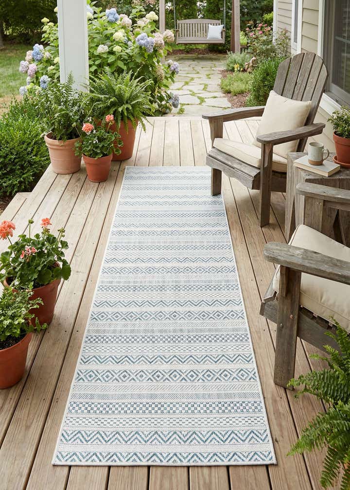 2' x 6' Easy-Clean Ribbon Indoor / Outdoor Runner Rug
