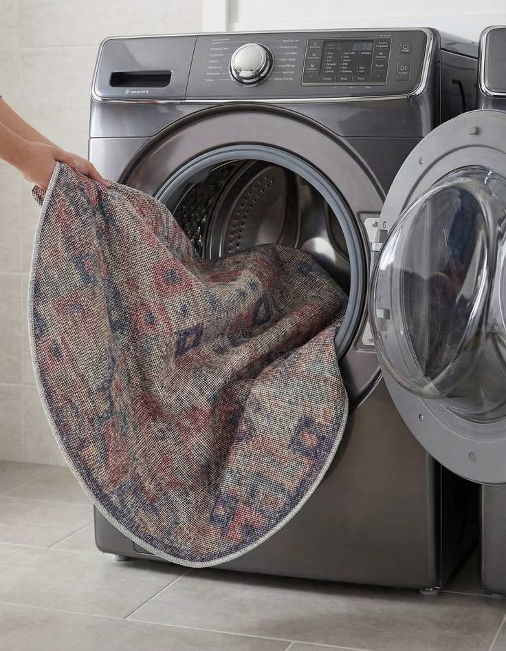 Detail image of 4' x 4'  Washable Sisu Round Rug