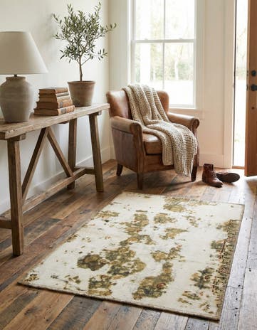 3' x 4' 2 Hand Knotted Ultra Vintage Persian Wool Rug
