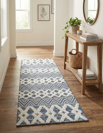 2' 3 x 6' Sabrina Soto Casa Valencia Runner Rug