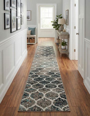 2' 7 x 12' Lattice Frieze Runner Rug