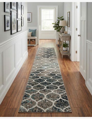 2' 7 x 12' Lattice Frieze Runner Rug