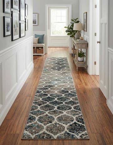 2' 7 x 12' Lattice Frieze Runner Rug