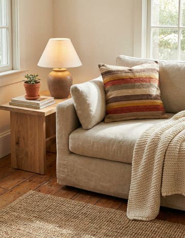 3' 1 x 3' 1 Hand Woven Pillow Wool Square Rug