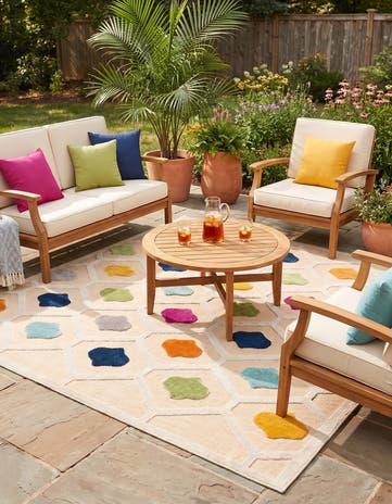 7' 10 x 7' 10 Easy-Clean Aruba Indoor / Outdoor Square Rug