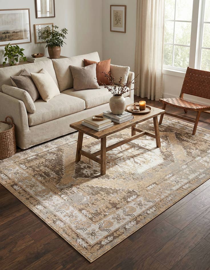 Detail image of 7' x 10'  Washable Traditional Indoor / Outdoor Rug