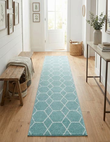 2' x 13' Lattice Frieze Runner Rug