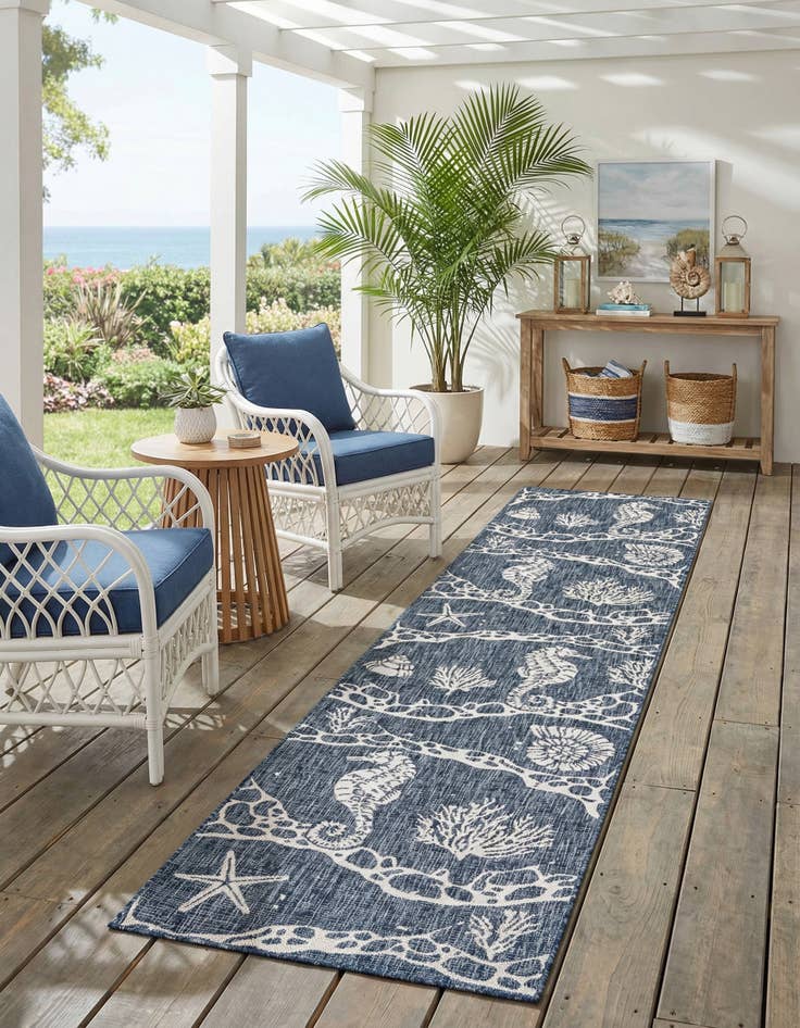 Detail image of 2' 7 x 12' Easy-Clean Coastal Indoor / Outdoor Runner Rug