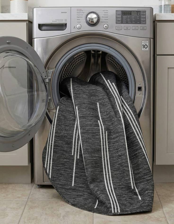 Detail image of  4' x 4'  Washable Modern Indoor / Outdoor Round Rug