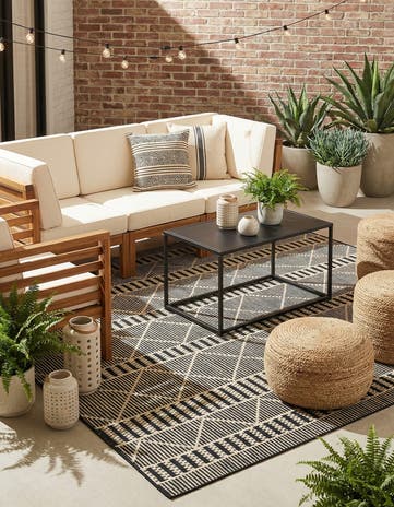 6' x 9' Easy-Clean Lattice Indoor / Outdoor Rug